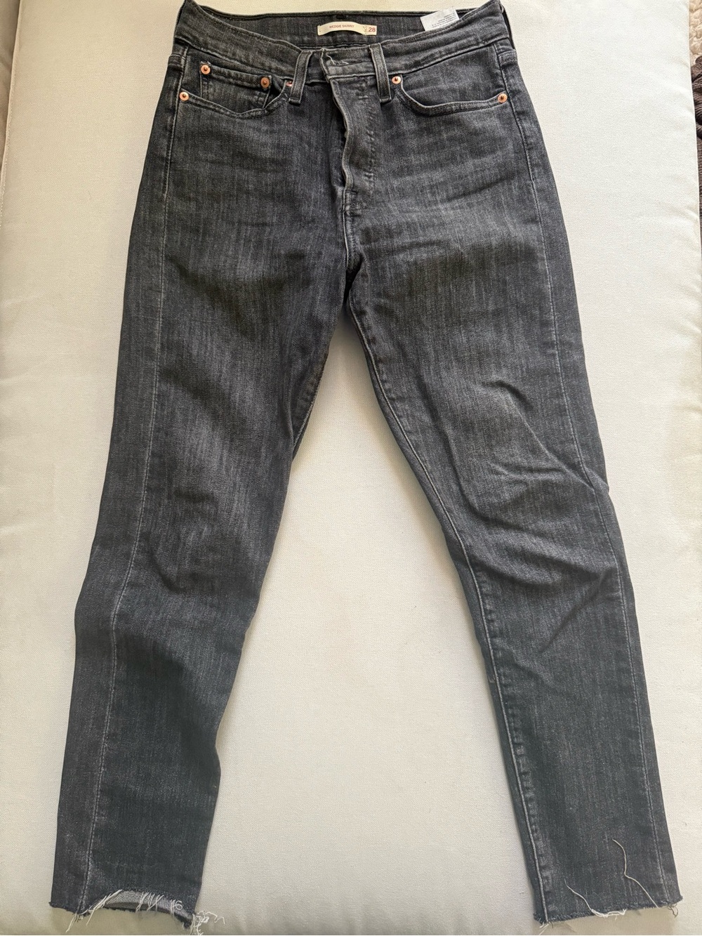 Levi’s the wedgie skinny Jeans in Charcoal Gray